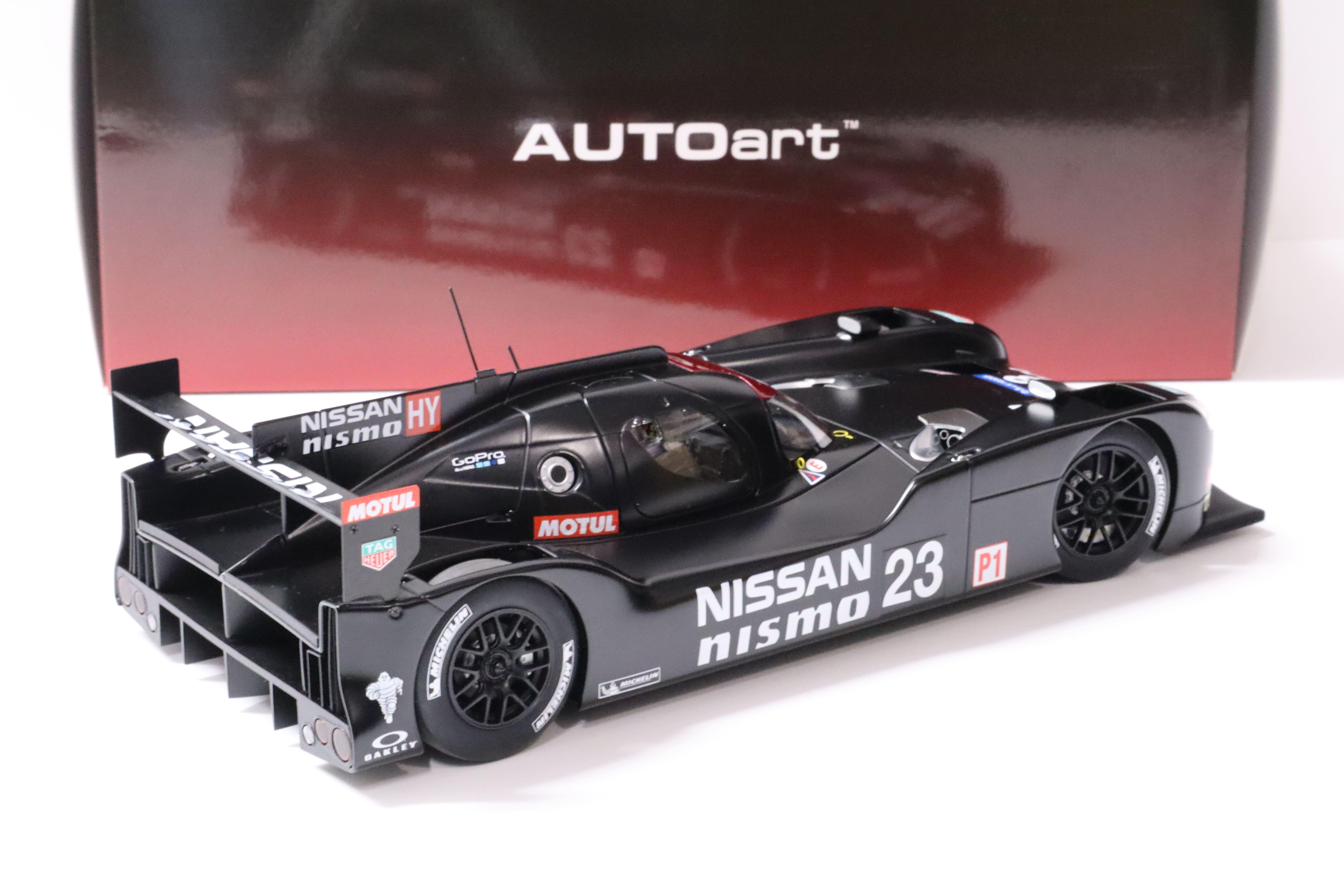 1:18 AUTOart Nissan GT-R LM Nismo 2015 Test Car #23 black | eBay
