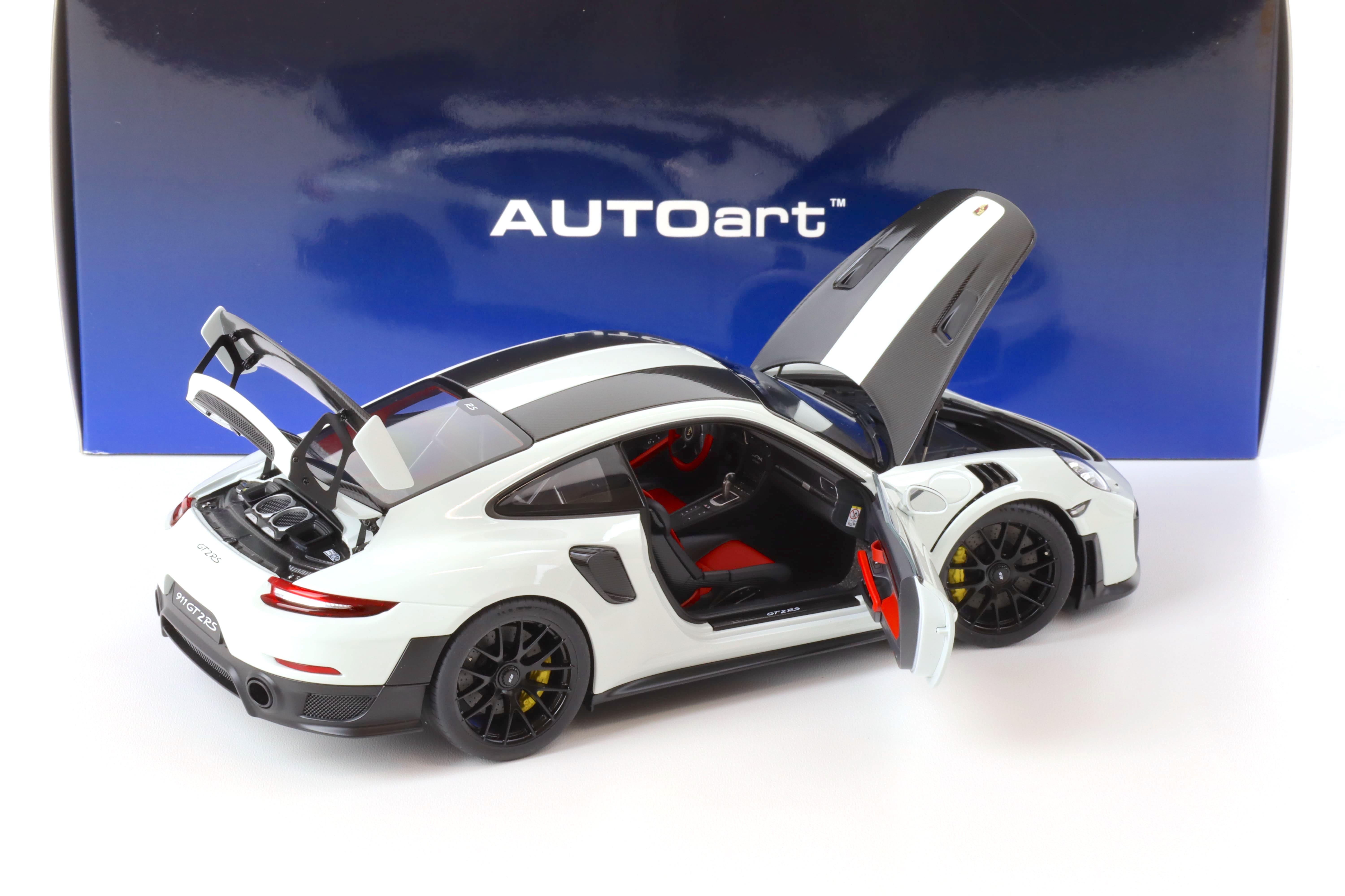オートアート AUTOart 1/18 ポルシェ 911 GT2 RS ホワイト AUTOart 1/18 ポルシェ 911 （991.2） GT2 RS ヴァイザッハ
