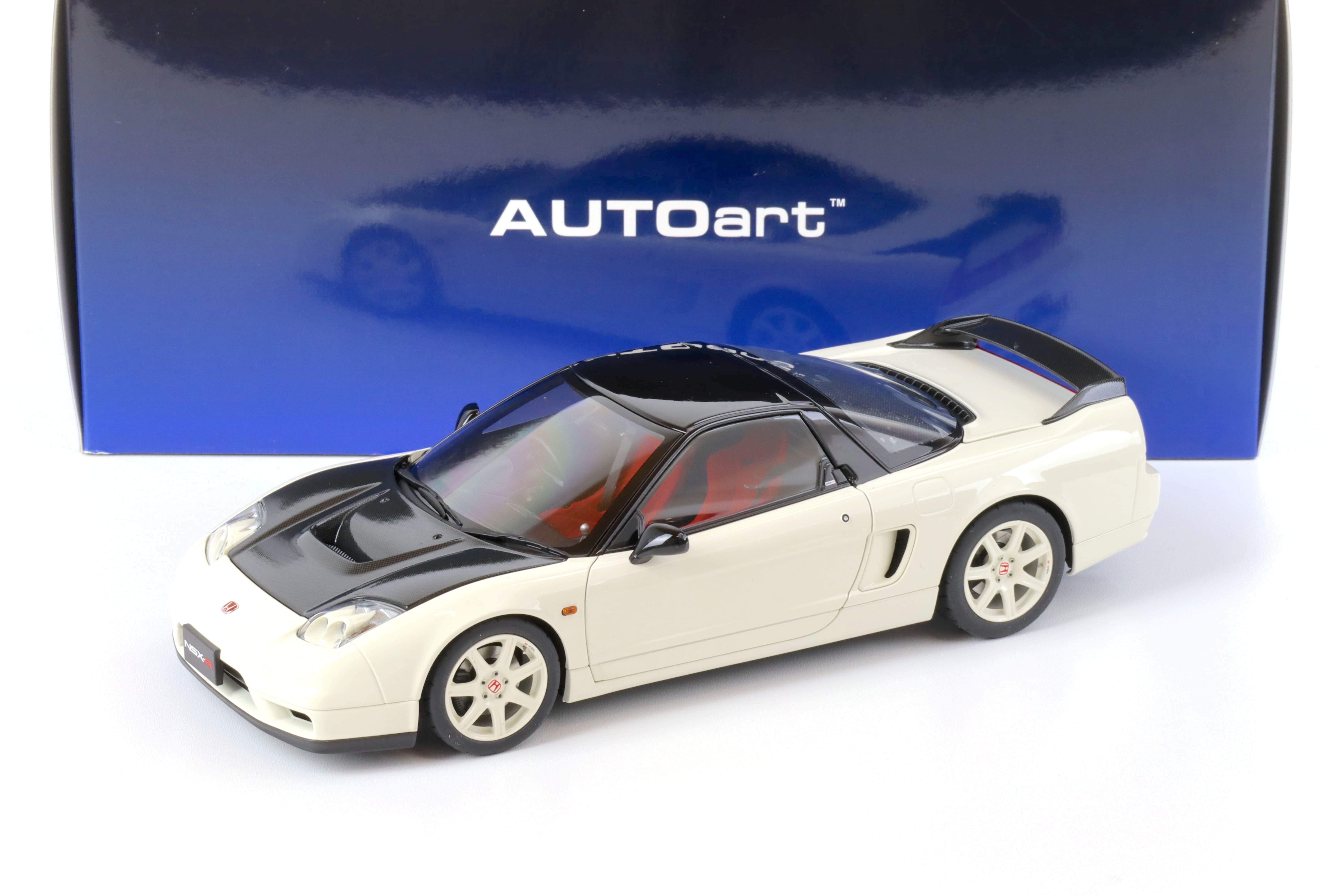 1:18 AUTOart Honda NSX-R (NA2) 2019 Championship white