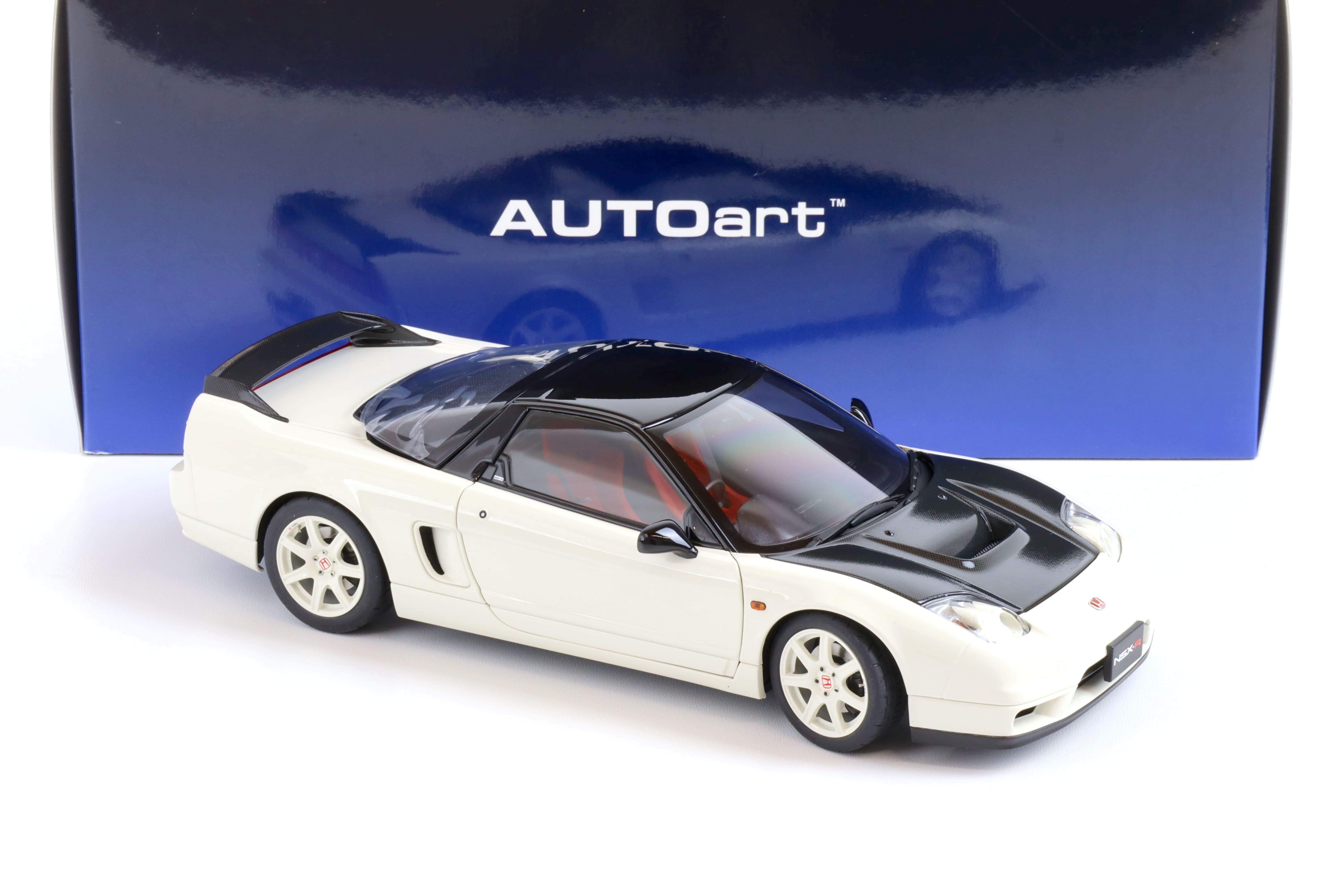 1:18 AUTOart Honda NSX-R (NA2) 2019 Championship white