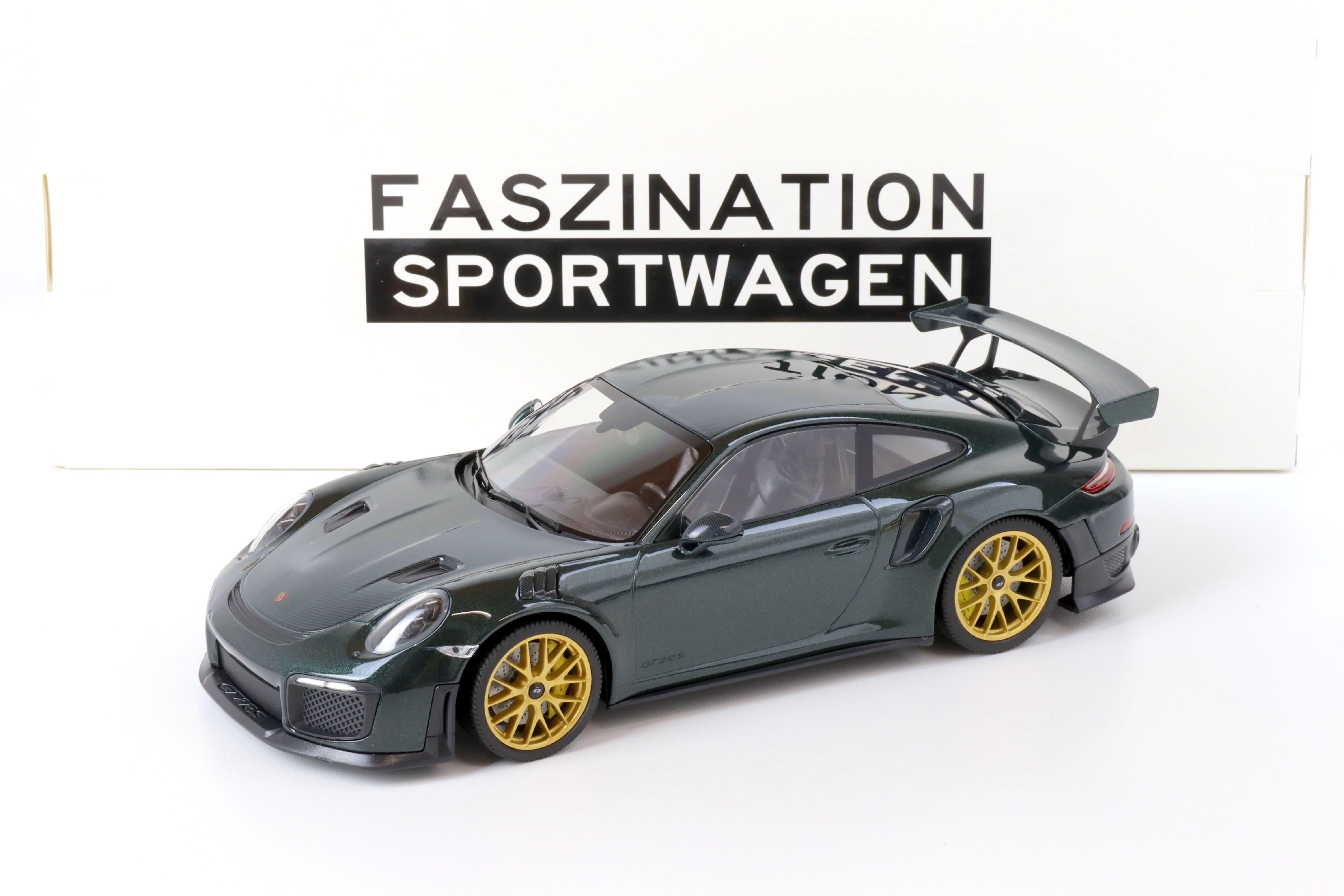 1:18 Minichamps Porsche 911 (991.2) GT2 RS Coupe Weissach