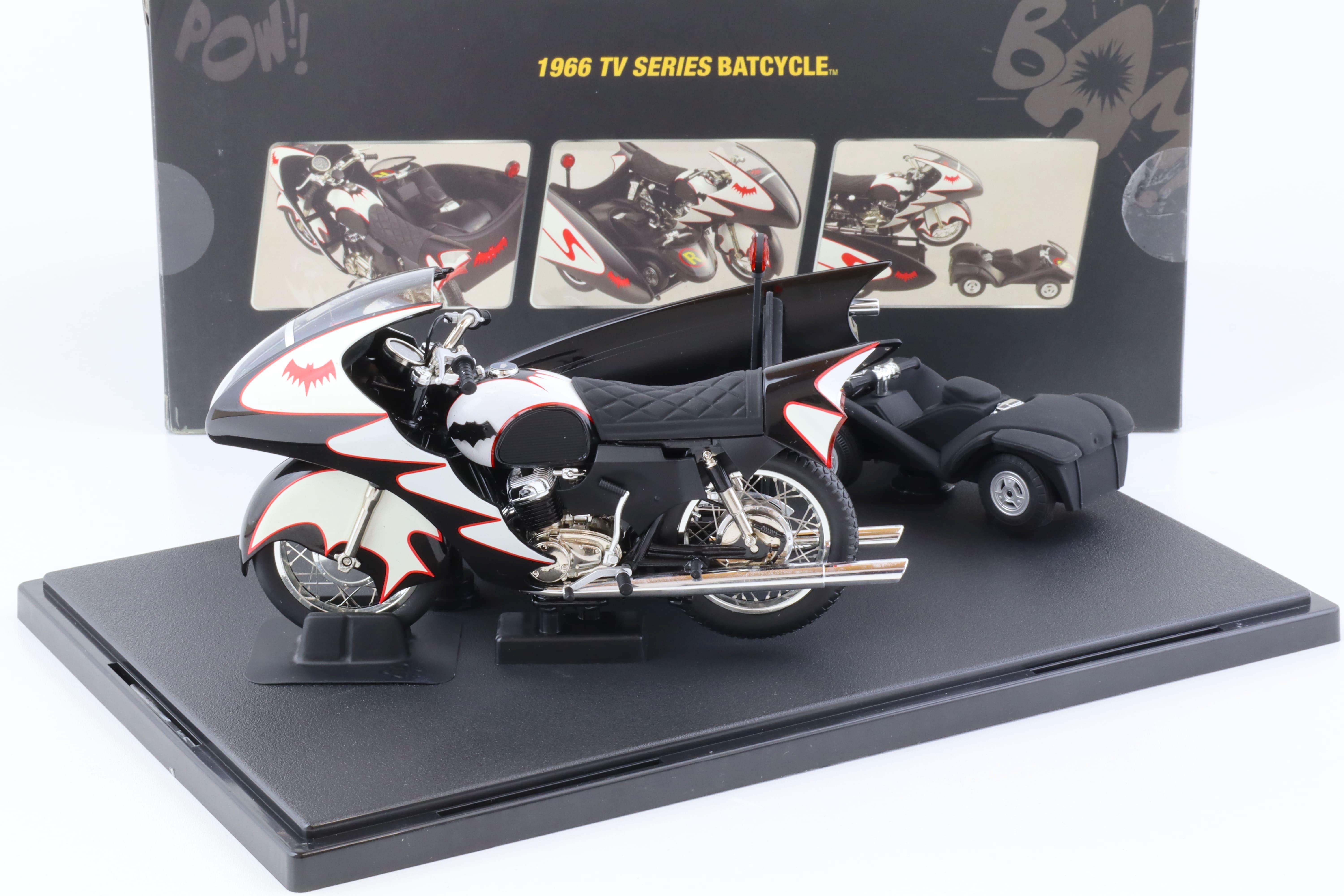 BATMAN 1:12 BATCYCLE & SIDECAR 1966 TV SERIES 1/12 HOT