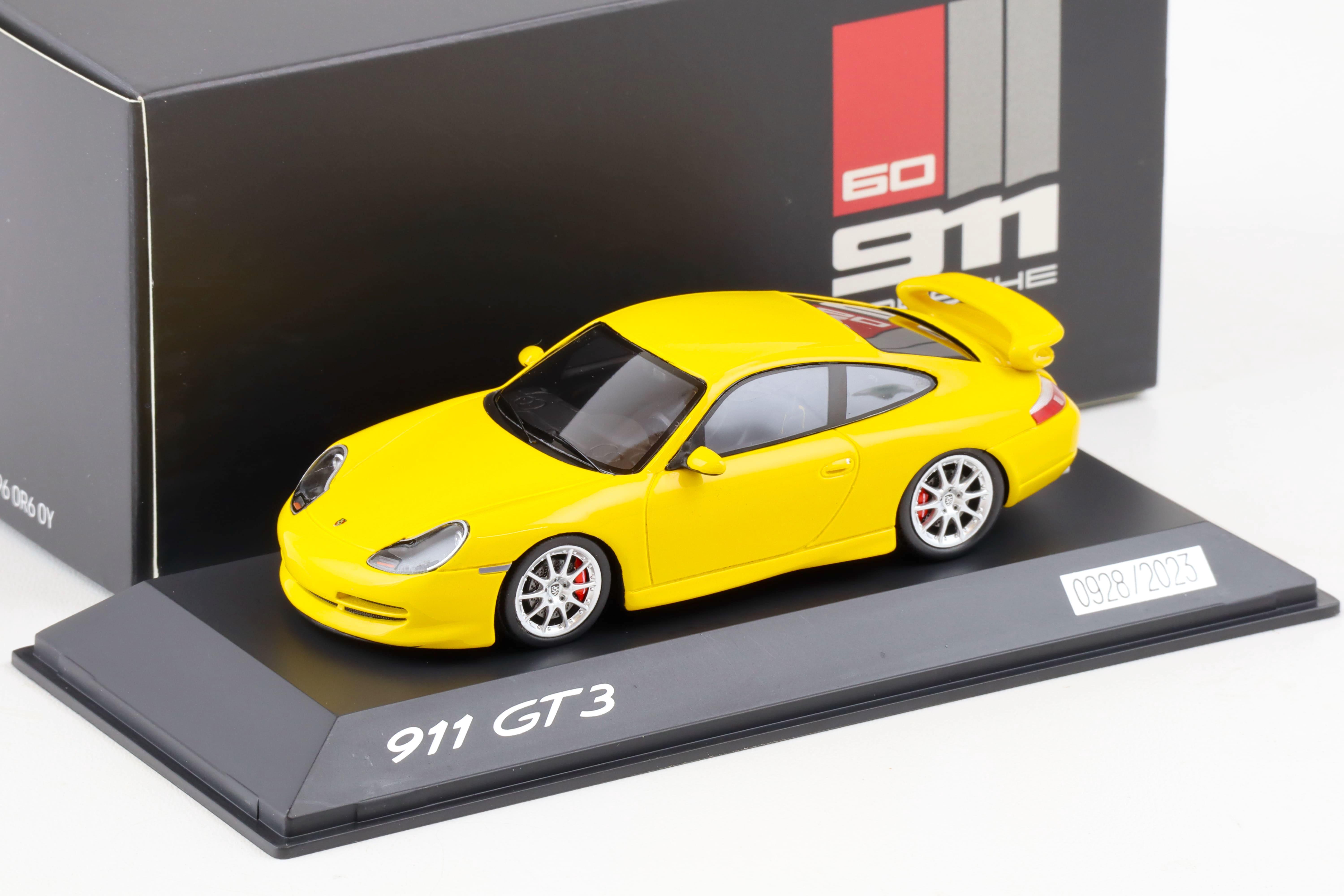 ポルシェ 911 GT3 メタルカー ペーパーウェイト シルバー 1/43