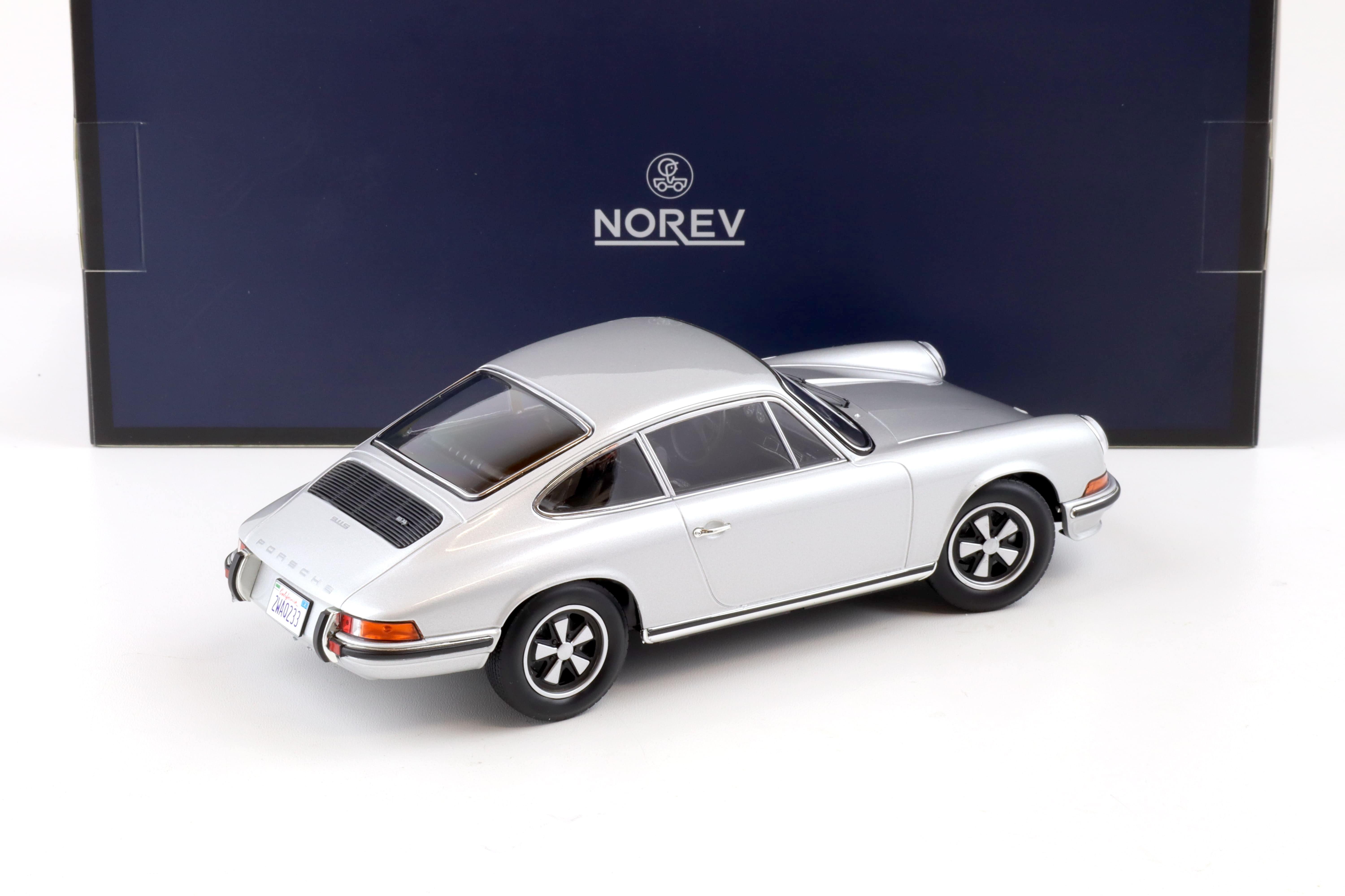 『スヌーピー』ノレブ 1/18 ポルシェ911S 1973 ブラック スヌーピー』ノレブ 1/18 ポルシェ911S 1973 ブラック Porsche