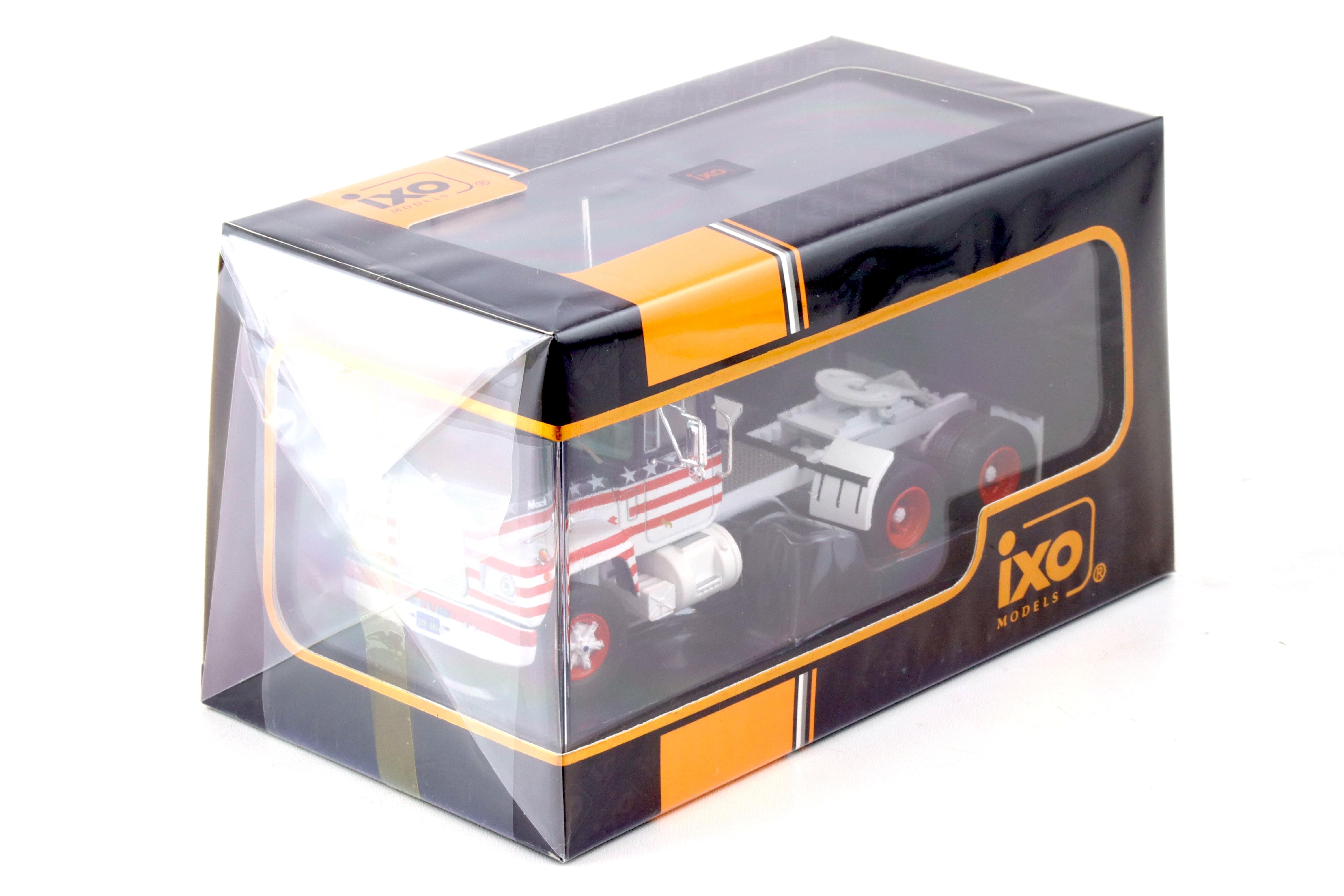 1:43 IXO 1966 Mack R-Series SZM Truck Stars & Stripes white