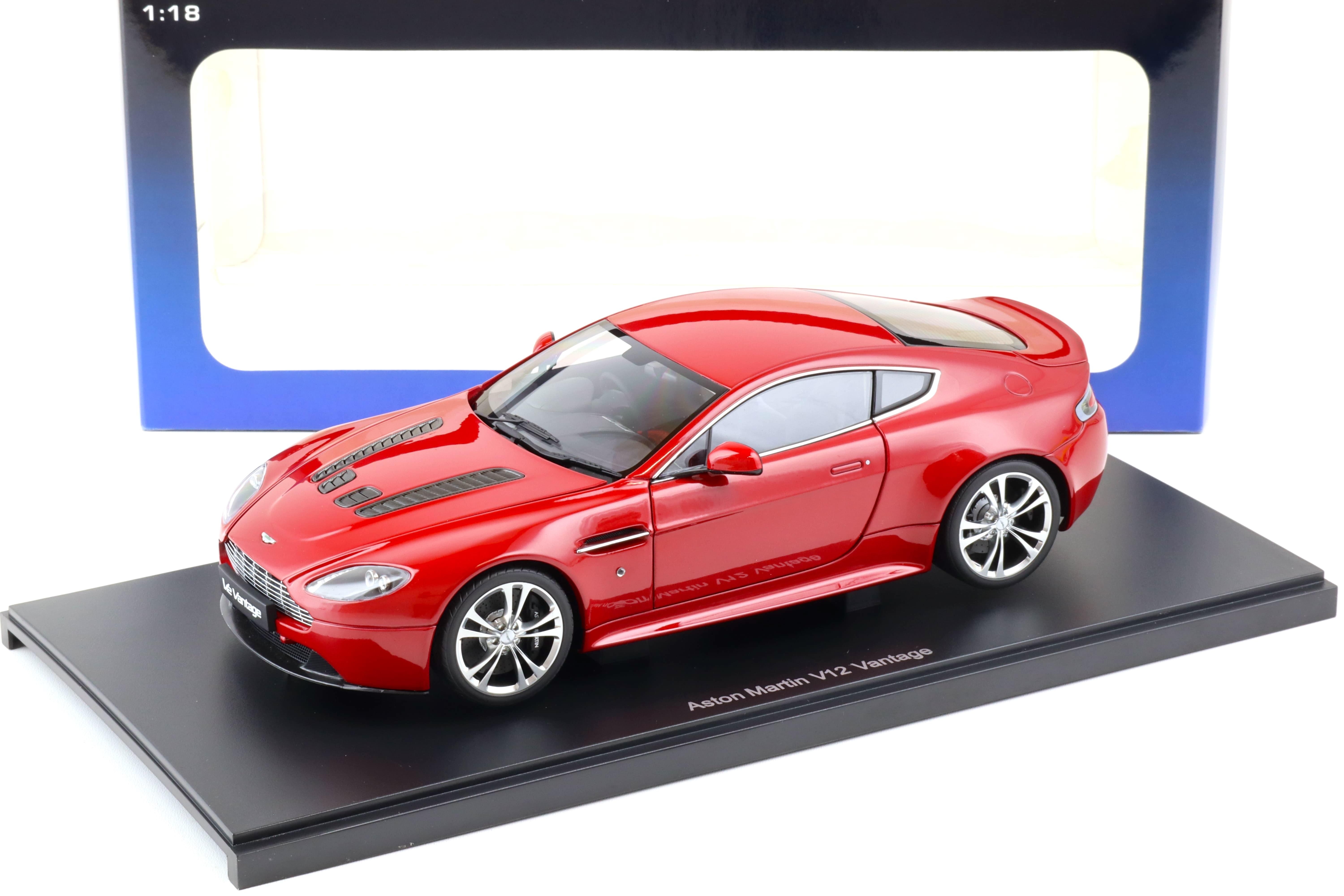 AUTOart アストンマーチン V12 Vantage S 1:18 ブラック