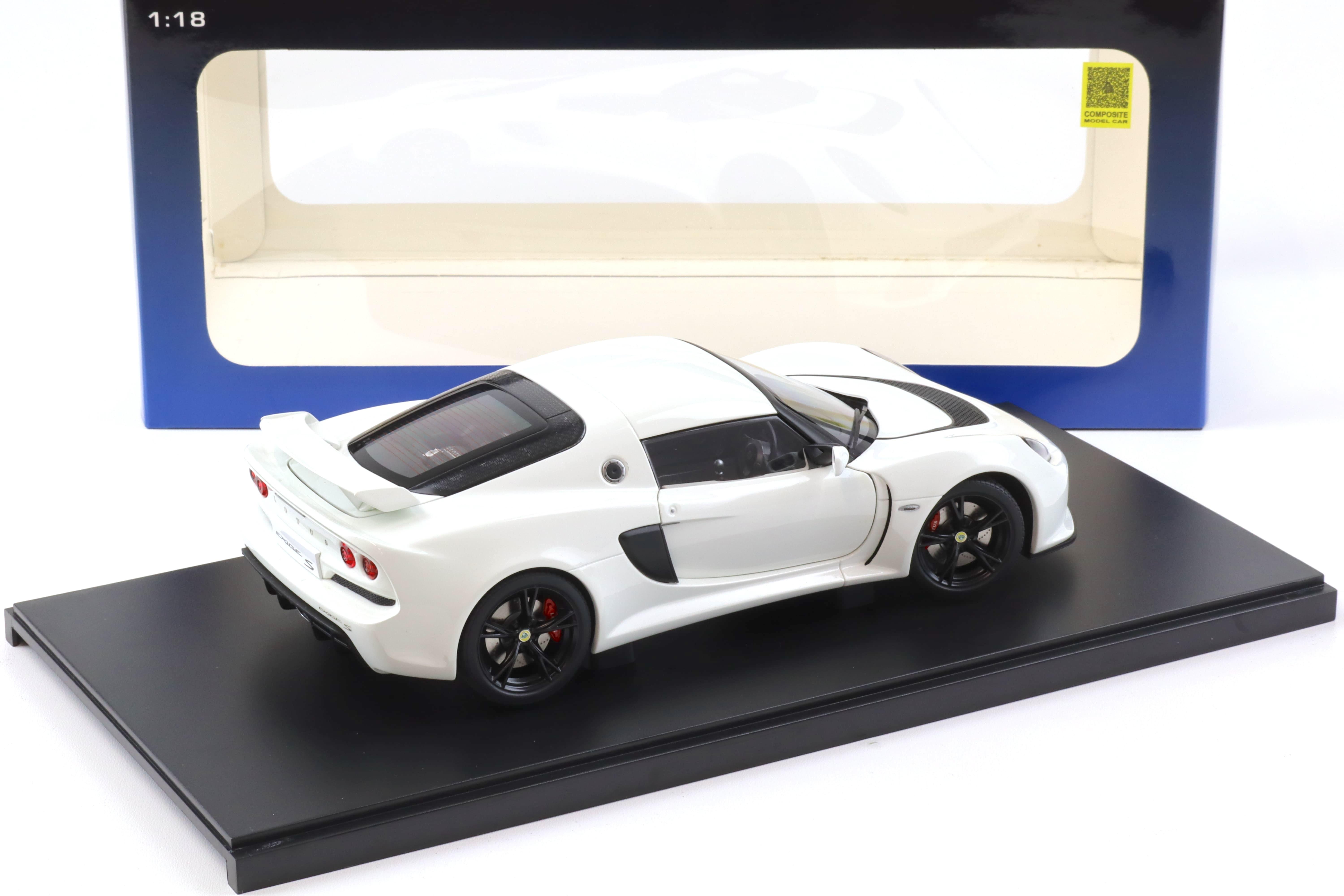 ミニカー AUTOart 1/18 Lotus Exige S 1/18 AUTOart Lotus Exige S (Yellow) Car Model - LIVECARMODEL.com