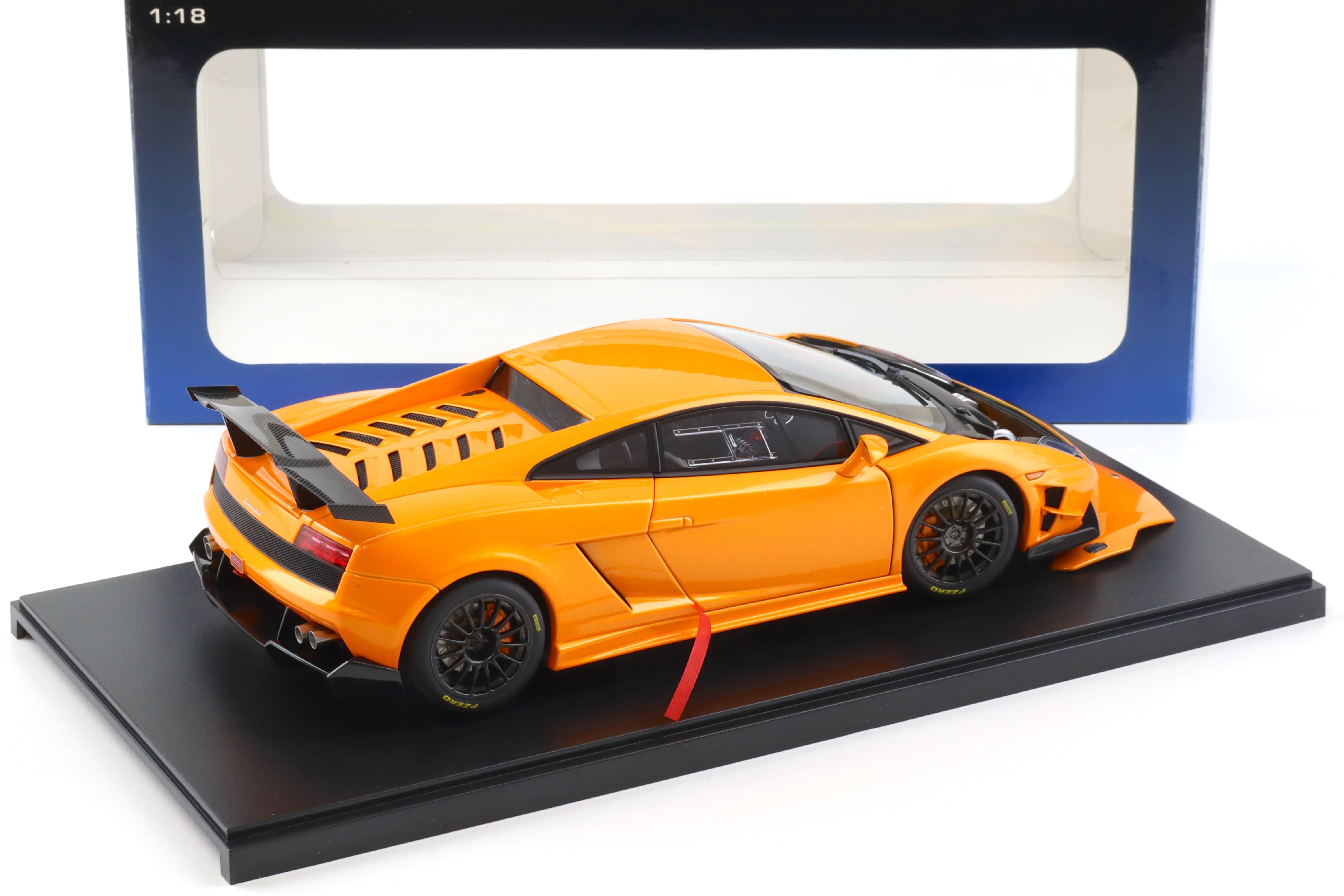 1:18 AUTOart Lamborghini Gallardo LP560-4 Super Trofeo orange