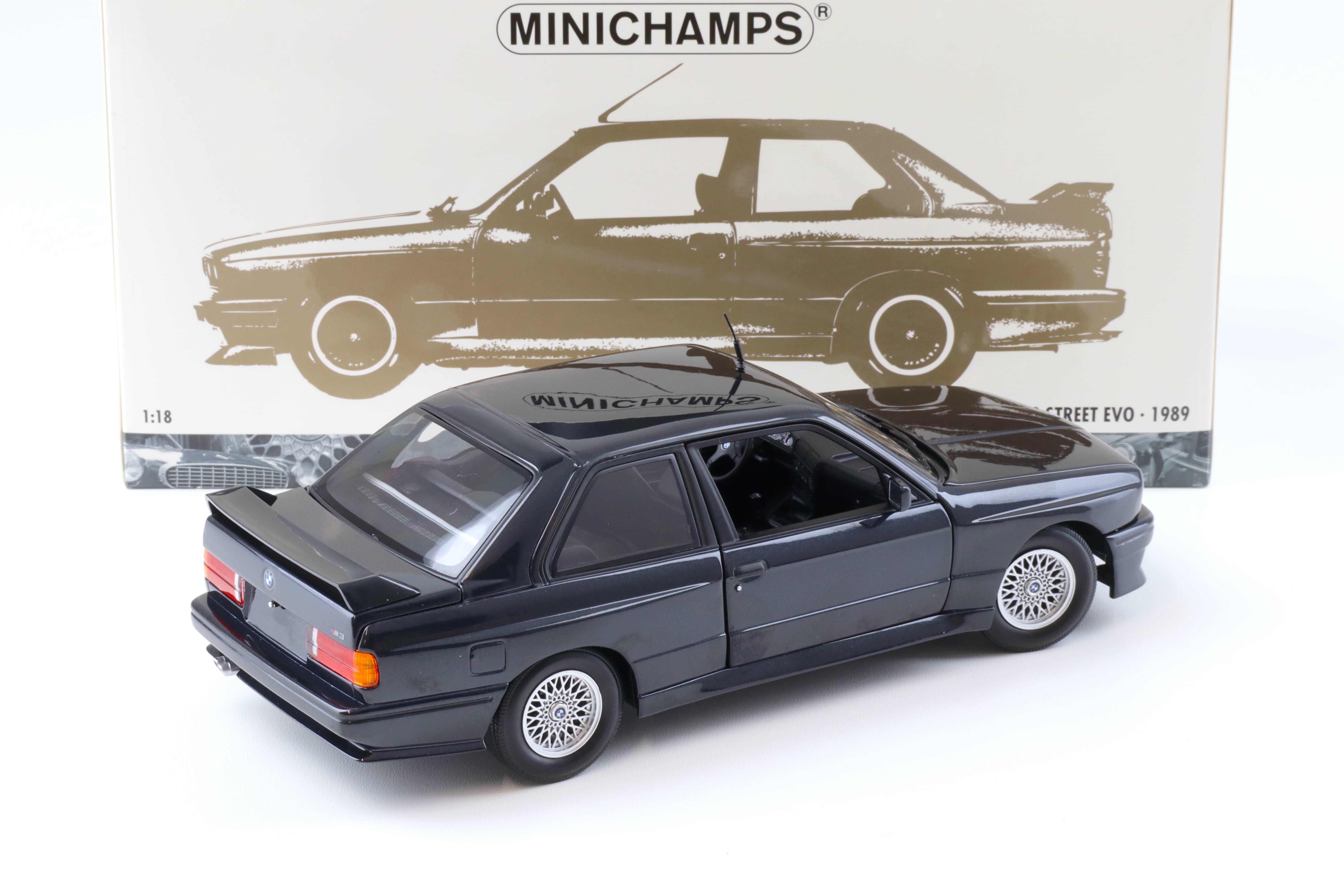 ミニカー BMW E30 M3 1/18 Genuine BMW 1:18 Die-cast Model Car - E30 M3 Brilliantrot
