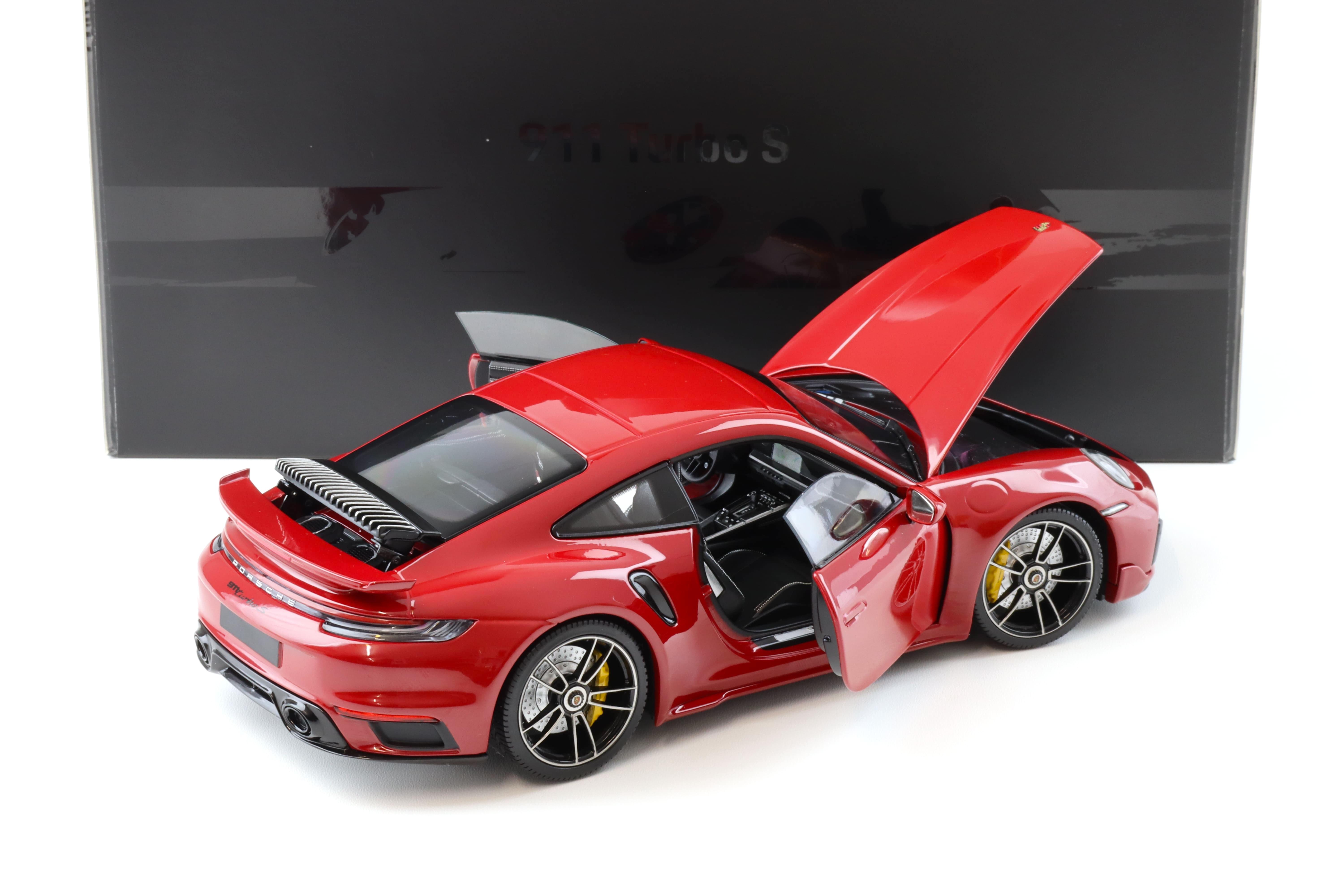 1:18 Minichamps Porsche 911 (992) Turbo S Coupe Sport Design 2021