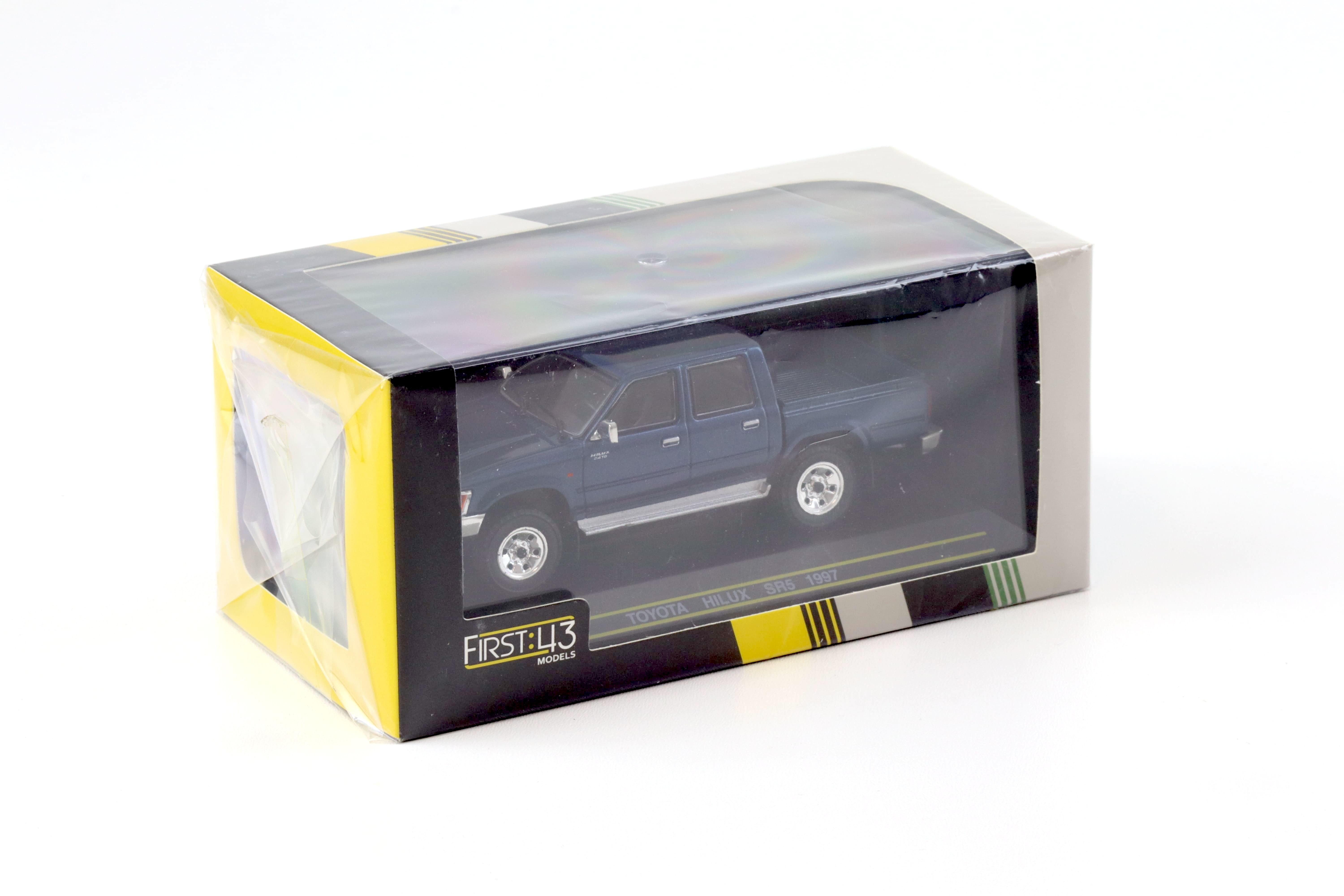 Le 4x4 De MARTY McFLY TOYOTA HILUX SR5 1985, 40% OFF