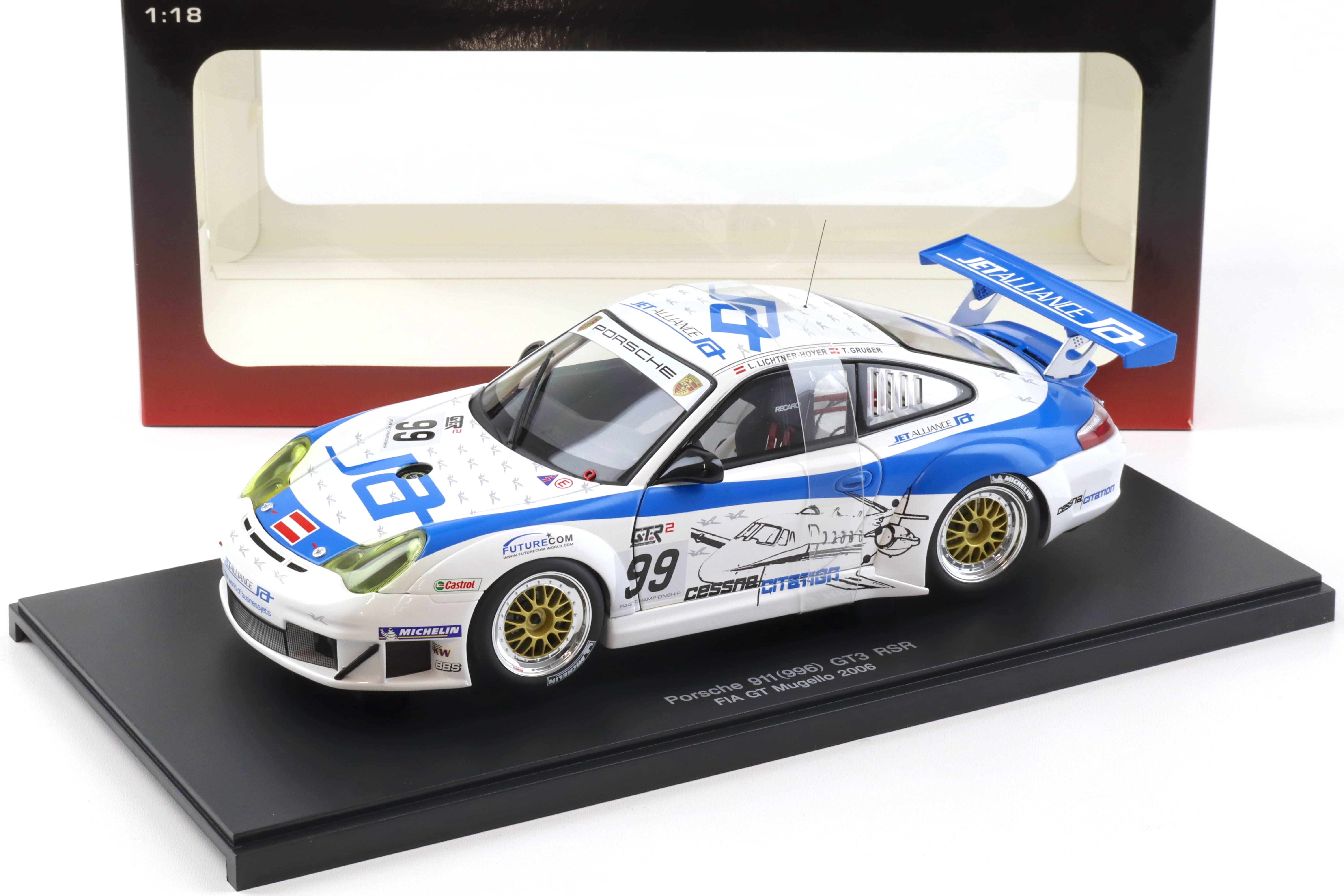 Modellino AUTOart 1:18 Porsche 911 (997) GT3 CUP PCCA ZHUHAI 2006 Matthew Marsh #33, Metallo